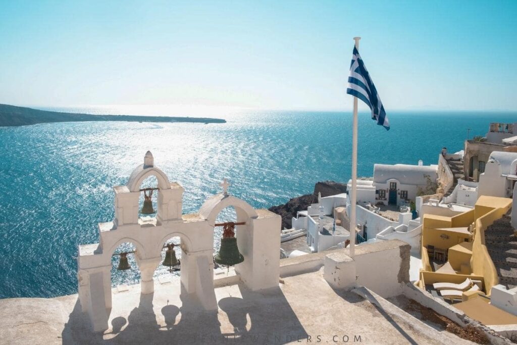 things to do in santorini on a budget