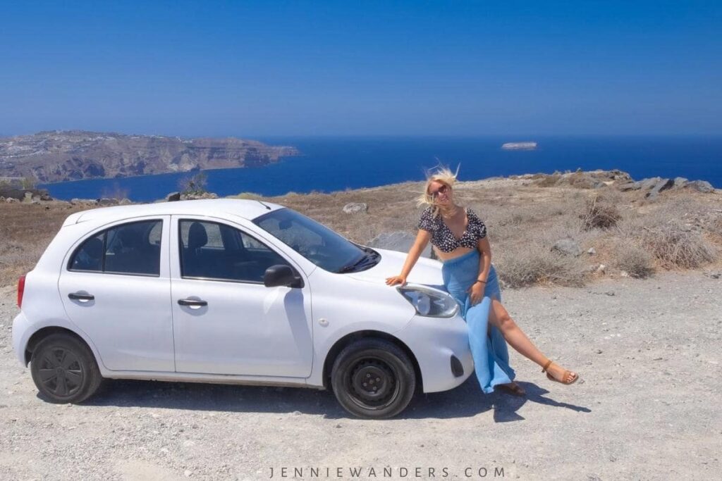 how to get around santorini